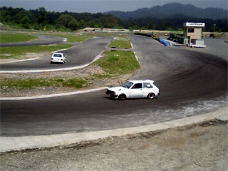 kT[LbgP